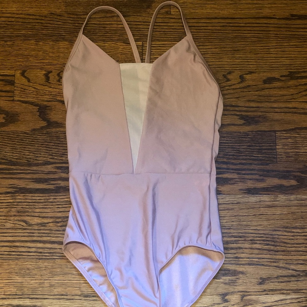 NWOT Bullet Pointe XS/S Antique Rose Leotard
